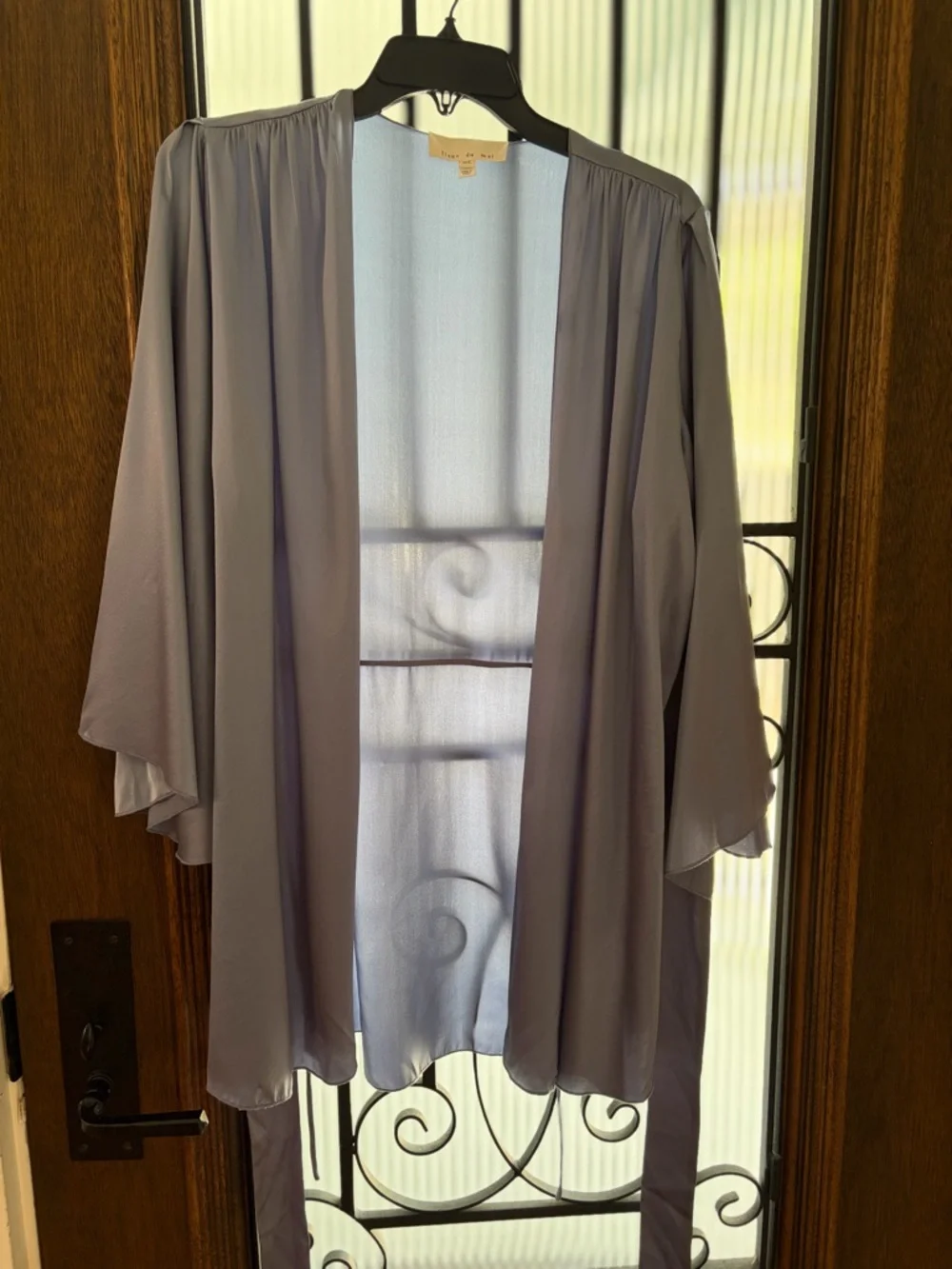 Angel Sleeve Robe - Picture 6 of 13